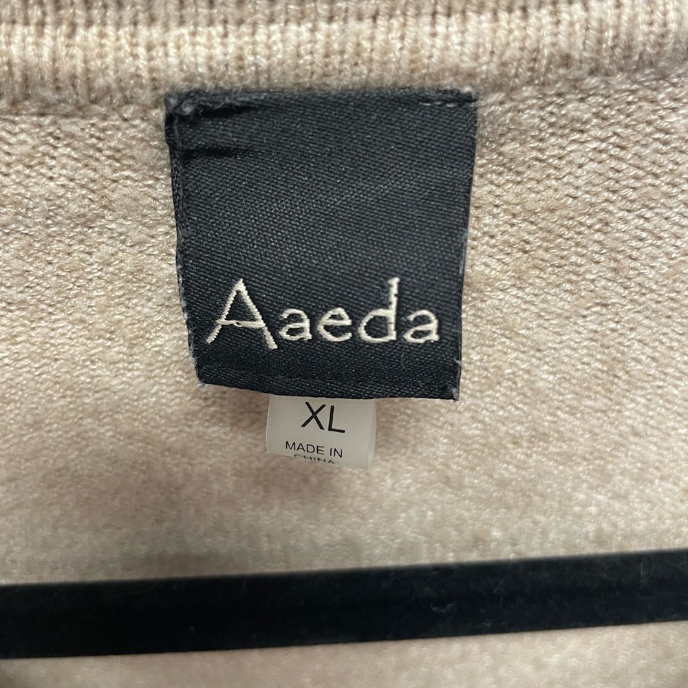 Aaeda women’s crewneck cableknit sweater neutral tan women’s XL - Picture 8 of 8